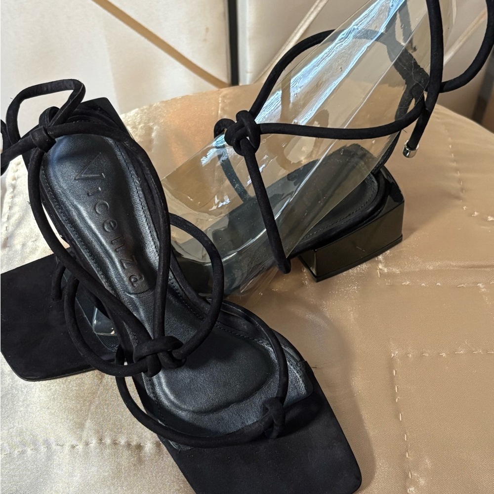 Vicenza Trina Turk Black Ankle Wrap Sandal SZ 6